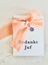 Bedankt juf kaart met sleutelhanger bloem