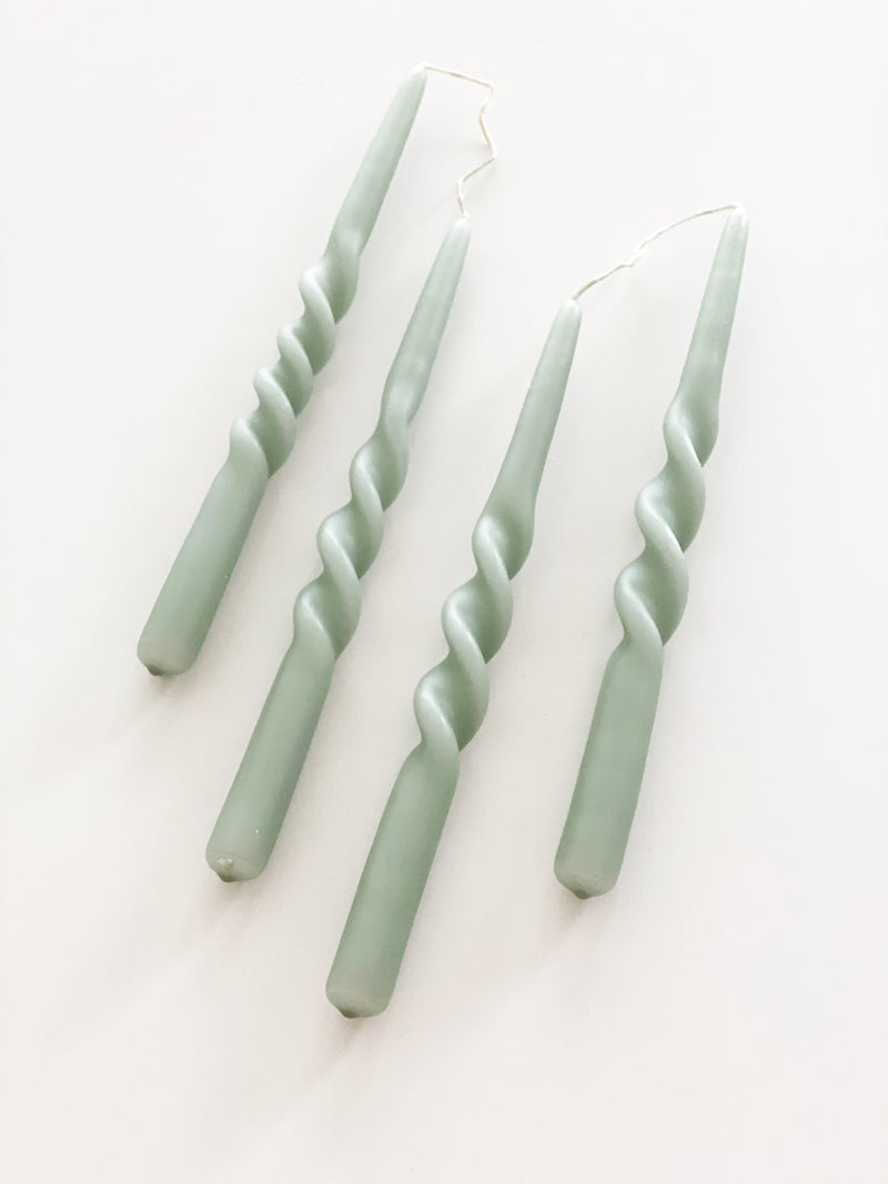 dinerkaars-twisted-dusty-green